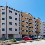 Apartments With A Parking Space Pula - 23290