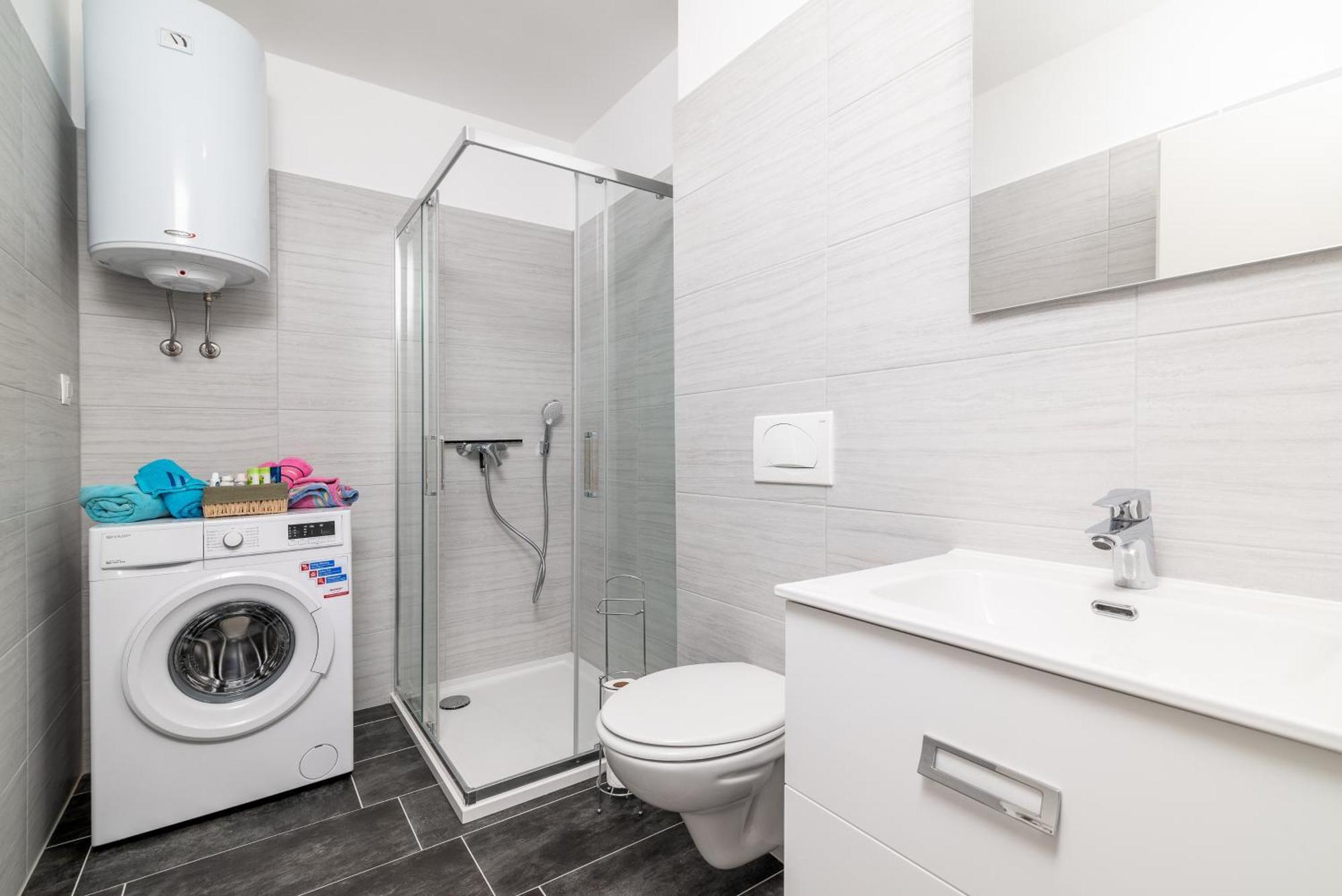 With A Parking Space - 23290 Apartman *